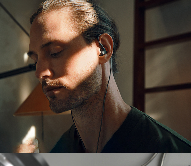 森海塞尔（Sennheiser） IE300高保真HiFi音乐耳机 有线耳挂入耳式耳机 黑色