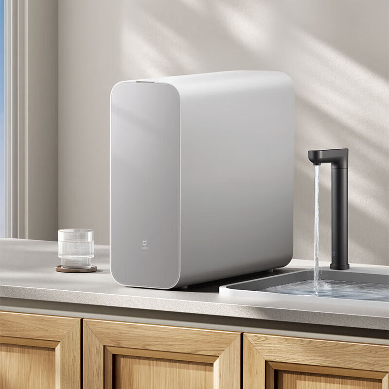 米家厨下直饮机 家用净水器 1000GPro 新鲜无陈水 5年RO反渗透 智能触控屏 2.65L/分流速 低噪省水