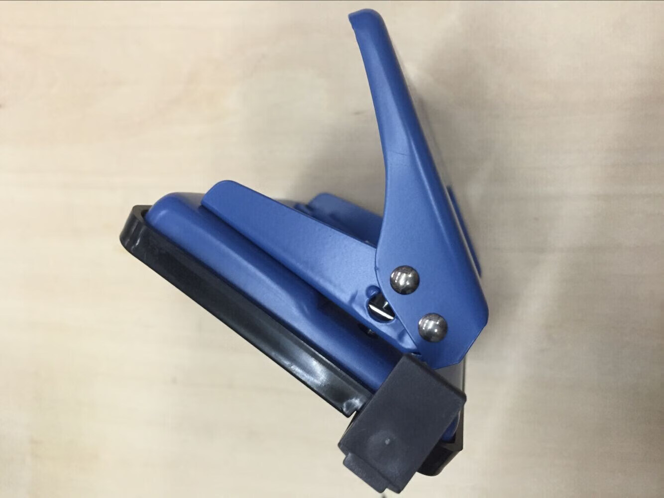 可得优（KW-triO）双孔打孔器 定位标尺装订机活页重型打孔机 小型圆孔 9738 蓝色 3个装