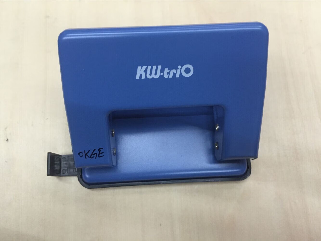 可得优（KW-triO）双孔打孔器 定位标尺装订机活页重型打孔机 小型圆孔 9738 蓝色 3个装
